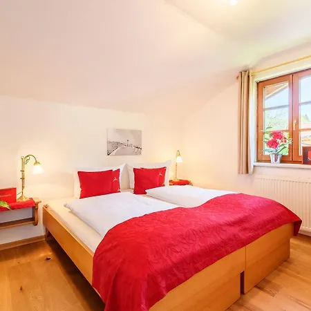 Viktoria Chalet: 4-star Family Wellness Retreat 4* Oberstdorf